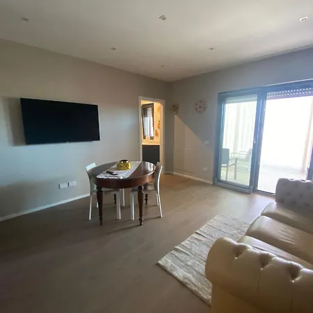 Carlos Palazzo Marisabella Гостевой дом Бари